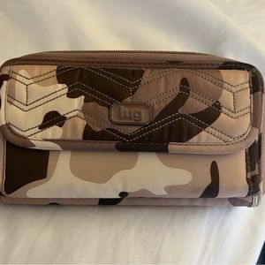 LUG wristlet